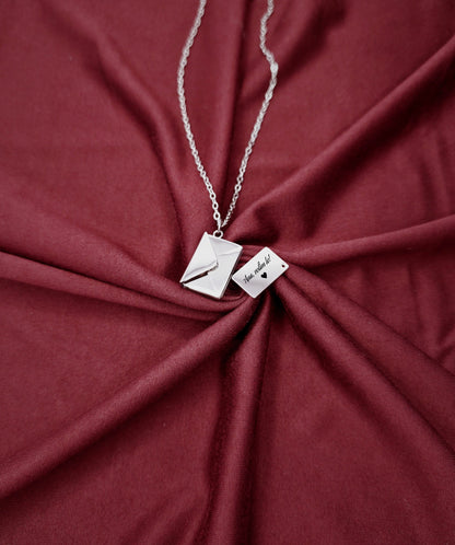 Personalizirana ogrlica s tajnom porukom